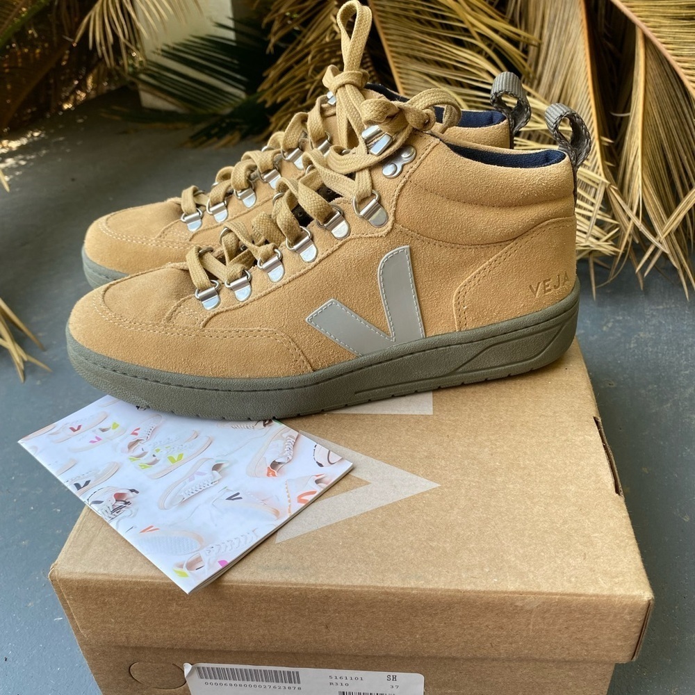 VEJA *NWT* Women’s Roraima Suede Desert Oxford Grey Khaki High Top Sneakers Sz 6 - Picture 4 of 16